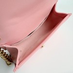 シャネル ル ボーイ フラップバッグ キルティングカーフスキン